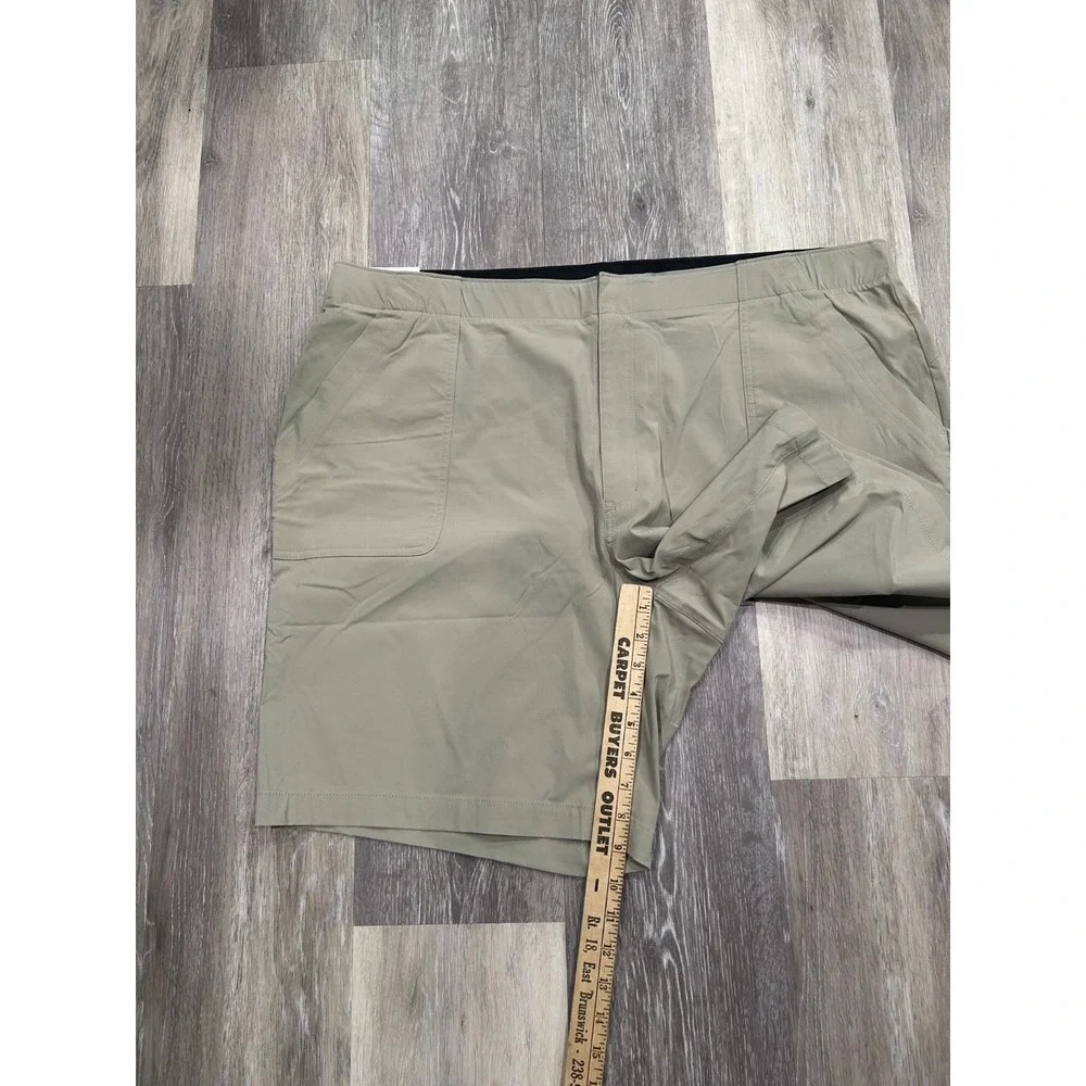 Eddie Bauer Horizon Bermuda Shorts Womens Size 24W High Rise‎ Hiking Nylon Chino